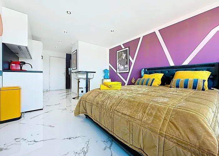 Le Venus Dore 218 Au Village Naturiste Port Venus *